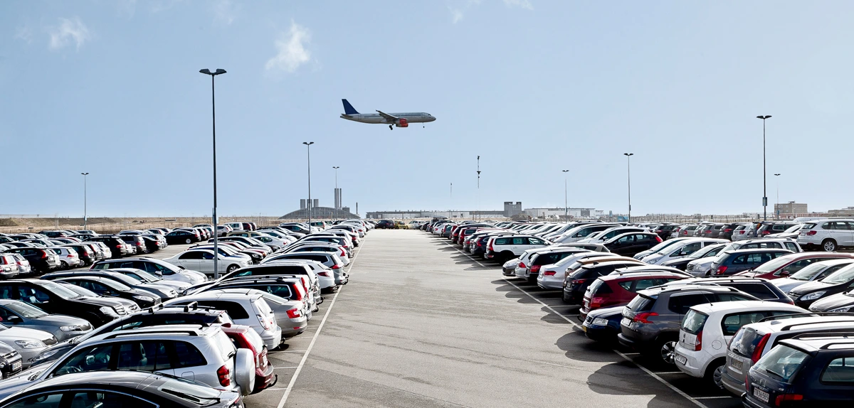 Secure vehicle parking service